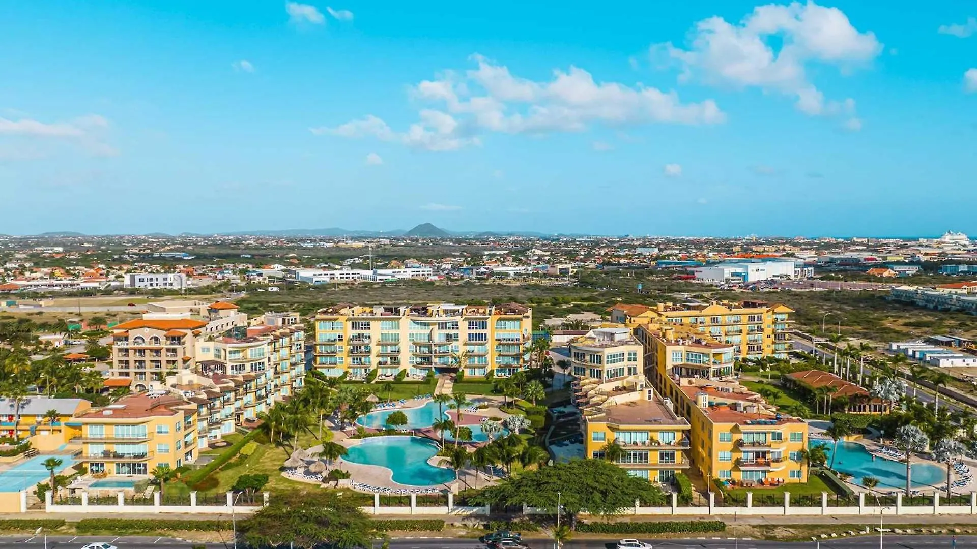 Beachfront - Summer View 2Br Condo - A244 شاطئ بالم