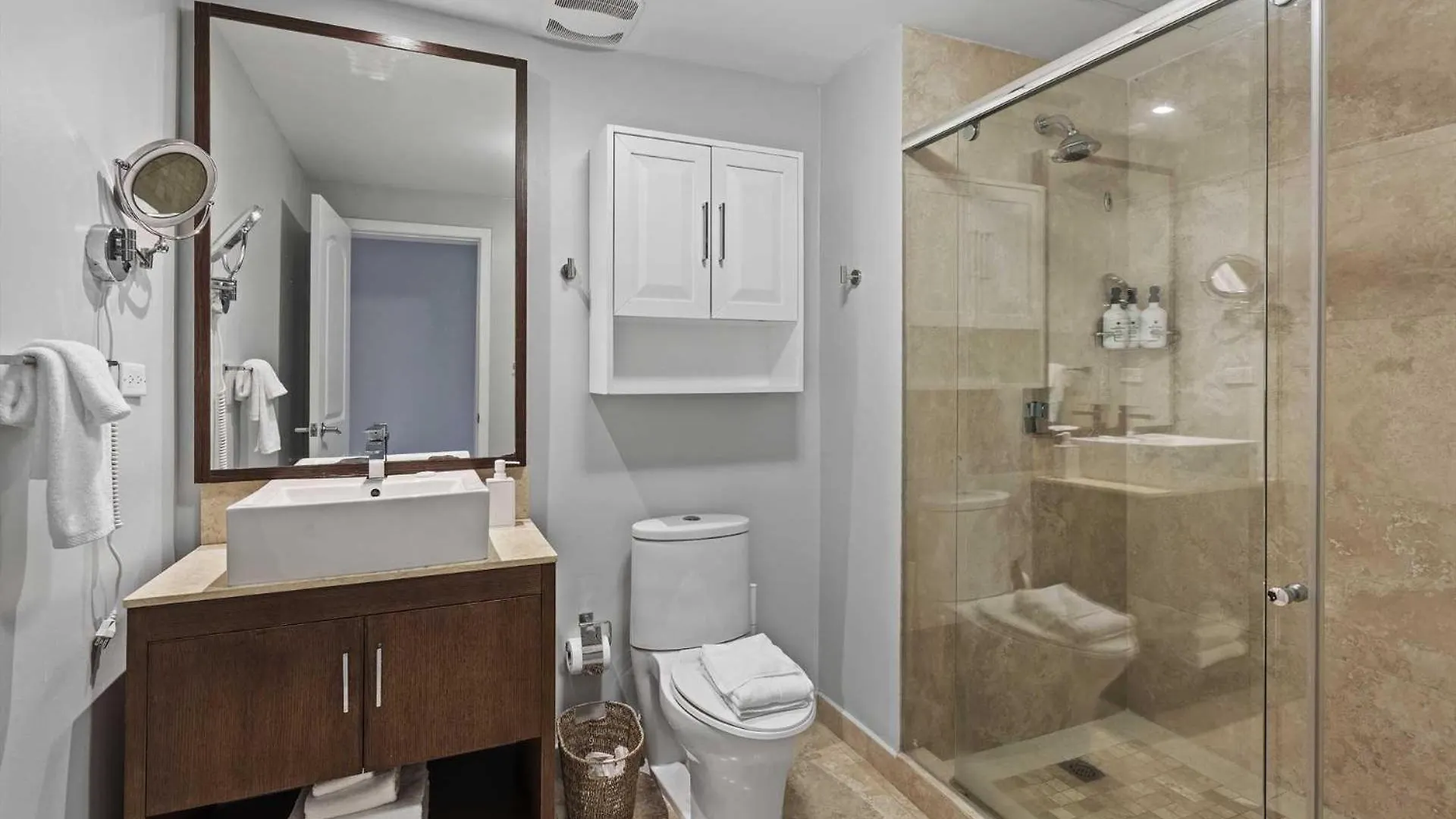 Beachfront - Summer View 2Br Condo - A244 شاطئ بالم