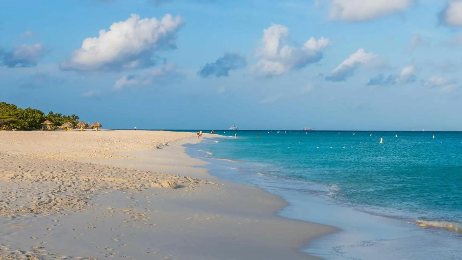 Beachfront - Summer View 2Br Condo - A244 شاطئ بالم